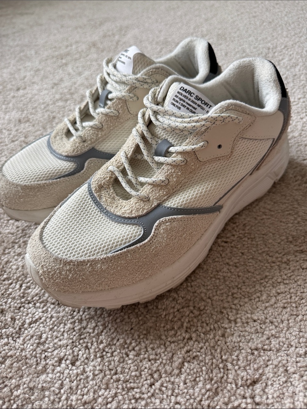Darc Sport Run 1 Cream Grey Suede Unisex Gym Athletic Shoes